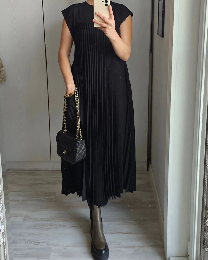 Robe Plissée Sans Manches