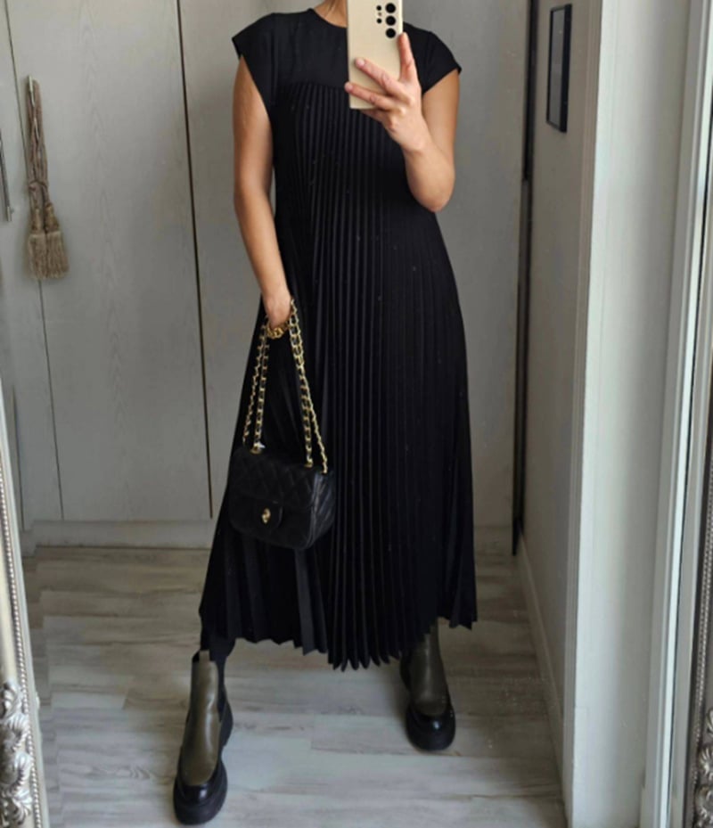 Robe Plissée Sans Manches