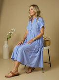 Robe Rayée Élégante Claire