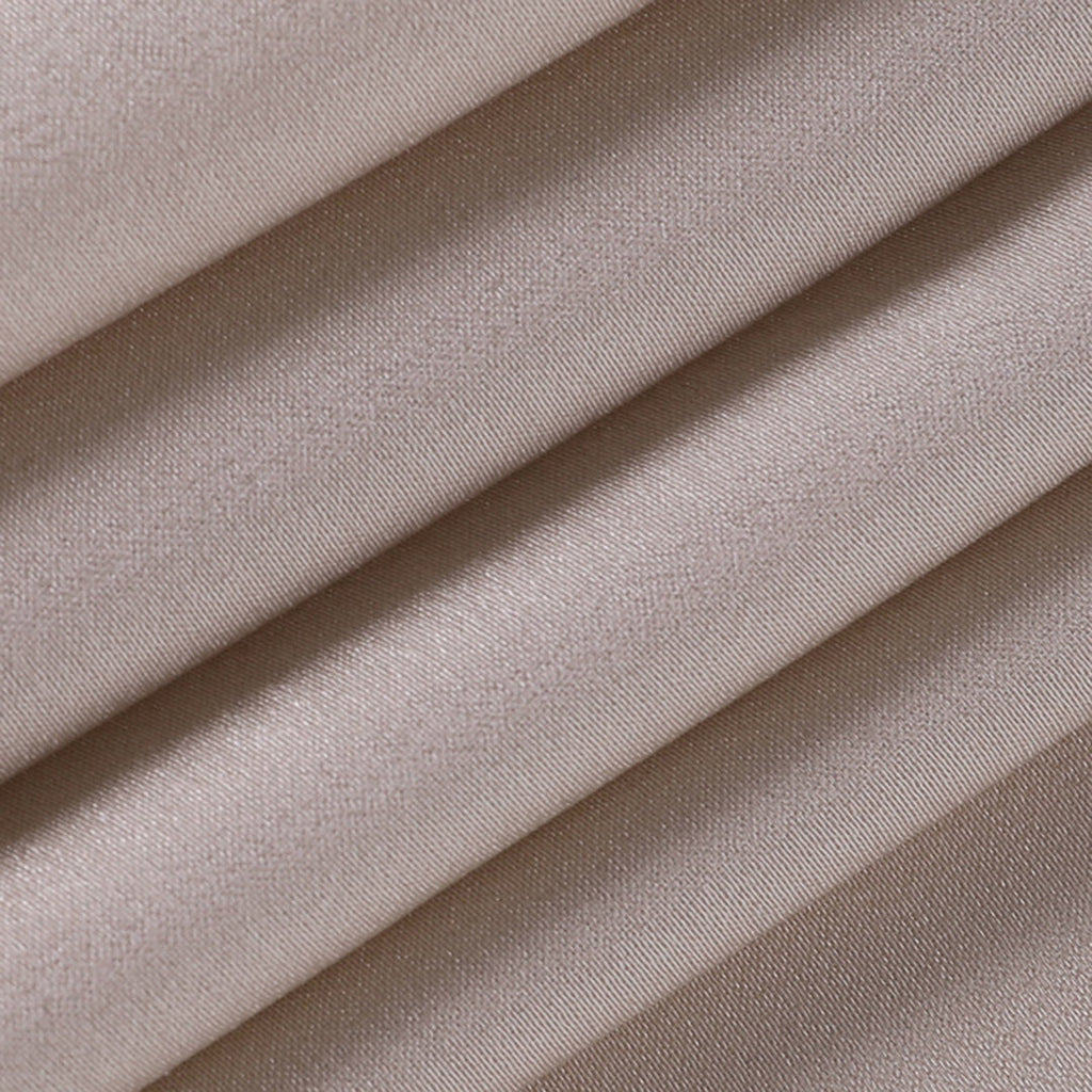 Robe Élégante Fendue Victoria