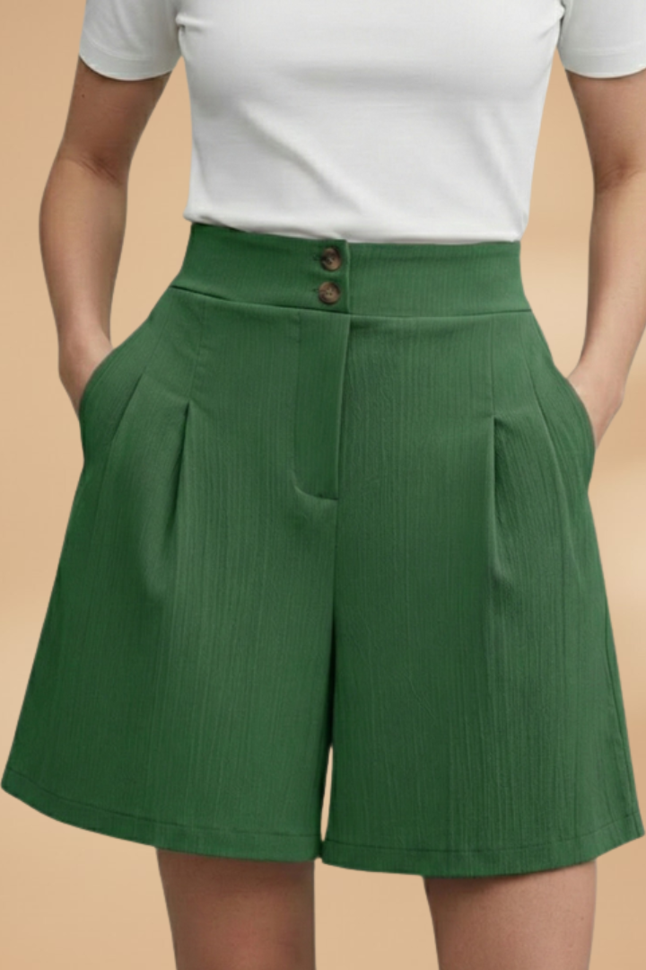 Short Décontracté avec Rangée de Boutons et Passants de Ceinture Stephanie