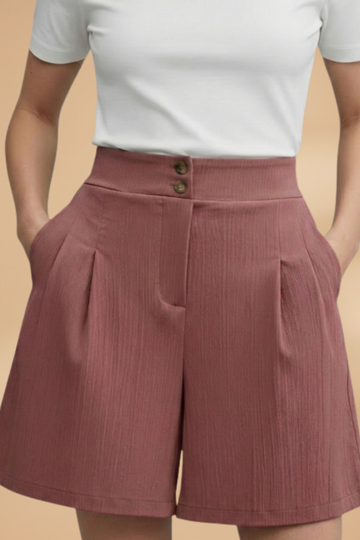 Short Décontracté avec Rangée de Boutons et Passants de Ceinture Stephanie