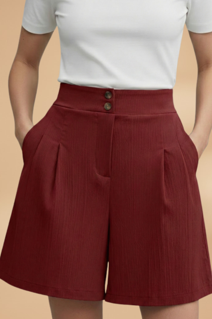 Short Décontracté avec Rangée de Boutons et Passants de Ceinture Stephanie