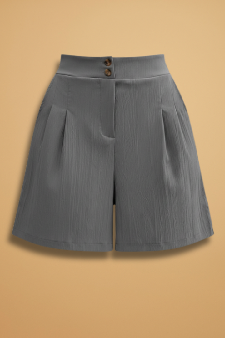 Short Décontracté avec Rangée de Boutons et Passants de Ceinture Stephanie