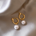 Boucles D’Oreilles Élégantes avec Perles Dorées