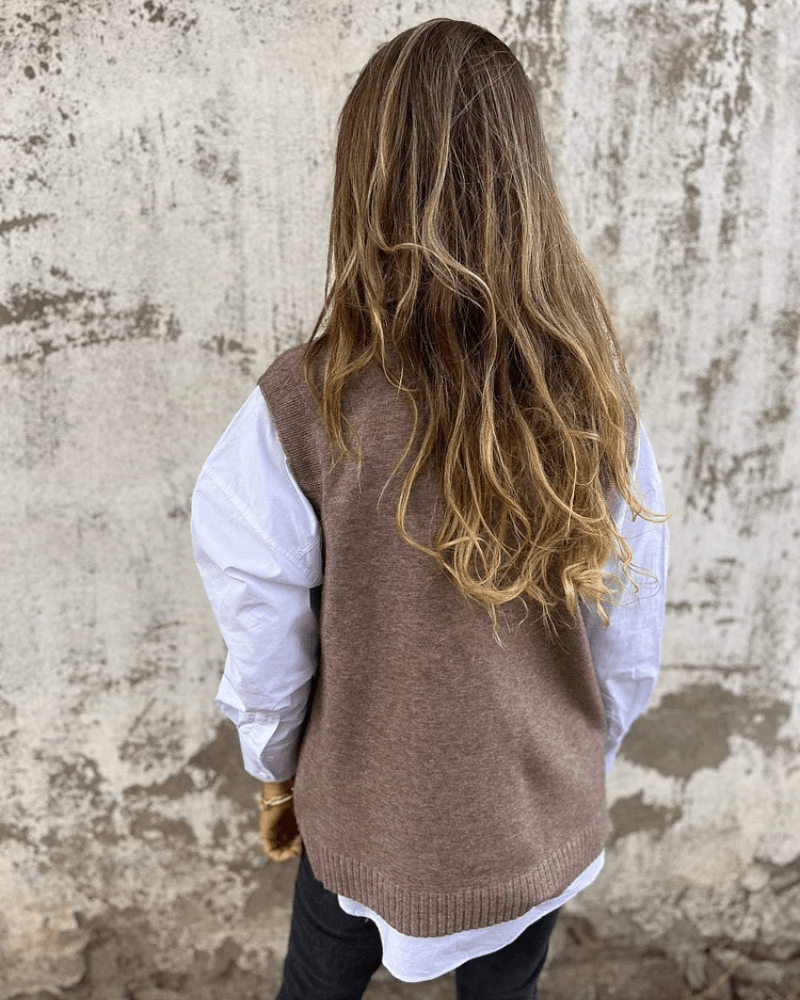 Robe Maëline le Cardigan Doux et Élégant, Indispensable de Toute Garde